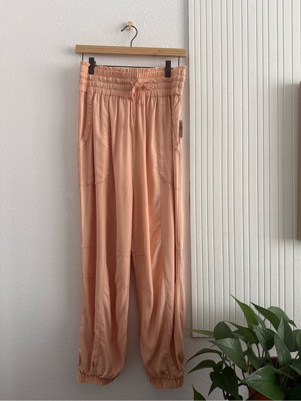 Free People Brushed Apricot Joggers Pants with Drawstring and Pockets